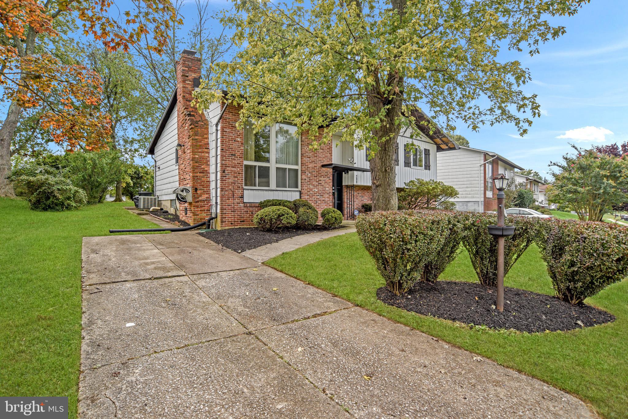 8239 Brattle Road Pikesville, MD 21208 - Photo 3 of 27 Driveway parking