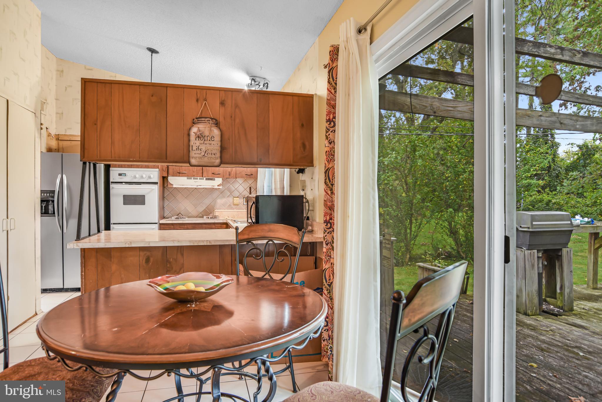 8239 Brattle Road Pikesville, MD 21208 - Photo 10 of 27 Gallery Image 10