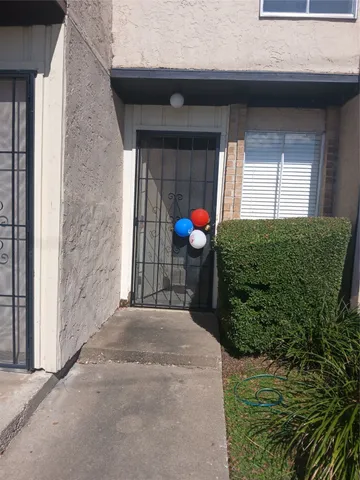 $145,000 | 1500 Bay Area Boulevard, Unit 165, Houston, TX 77058