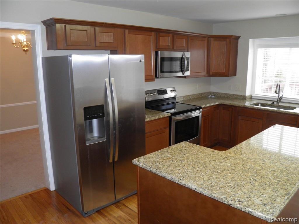 407 Springfield Drive Canton, MI 48188 - Photo 6 of 30