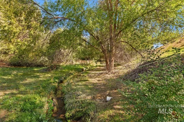 $950,000 | 15750 Park View Drive, Wilder, ID 83676