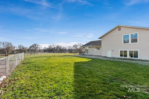 $950,000 | 15750 Park View Drive, Wilder, ID 83676