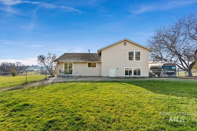 $1,100,000 | 15750 Park View Drive, Wilder, ID 83676