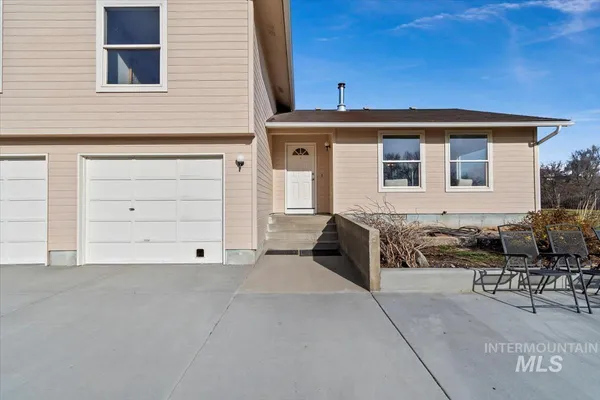 $950,000 | 15750 Park View Drive, Wilder, ID 83676