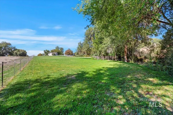 $950,000 | 15750 Park View Drive, Wilder, ID 83676