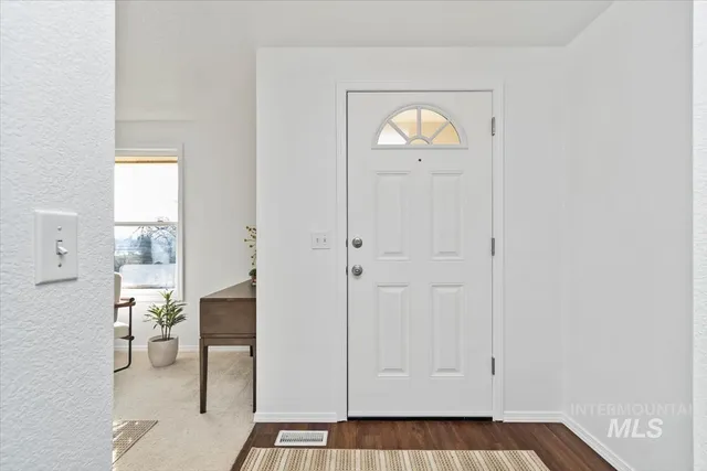 $1,100,000 | 15750 Park View Drive, Wilder, ID 83676