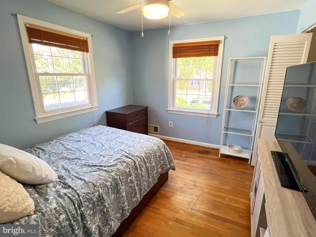 $3,100 | 1009 Kennon Court, Rockville, MD 20851