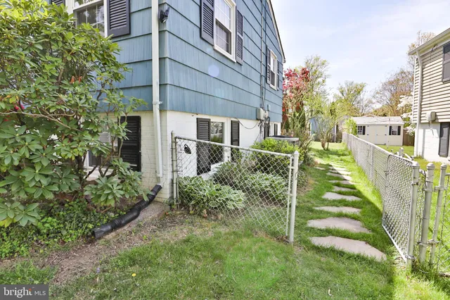 $3,100 | 1009 Kennon Court, Rockville, MD 20851
