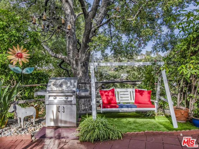 $3,491,000 | 2882 Belden Drive, Los Angeles, CA 90068