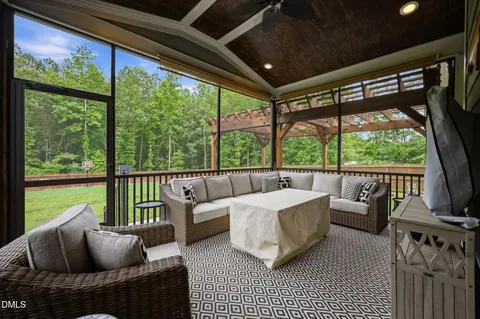 $1,000,000 | 1537 Sweetwater Lane, Raleigh, NC 27610