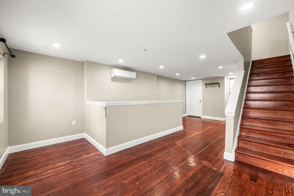 $1,900 | 980 North Lawrence Street, Unit D, Philadelphia, PA 19123