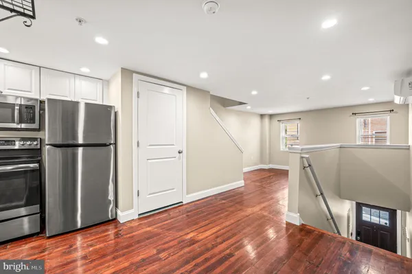 $1,900 | 980 North Lawrence Street, Unit D, Philadelphia, PA 19123