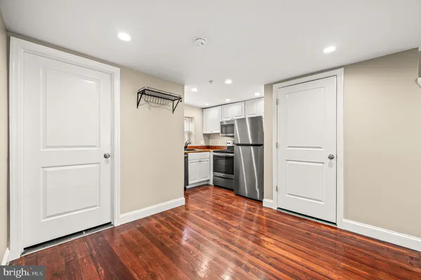 $1,900 | 980 North Lawrence Street, Unit D, Philadelphia, PA 19123