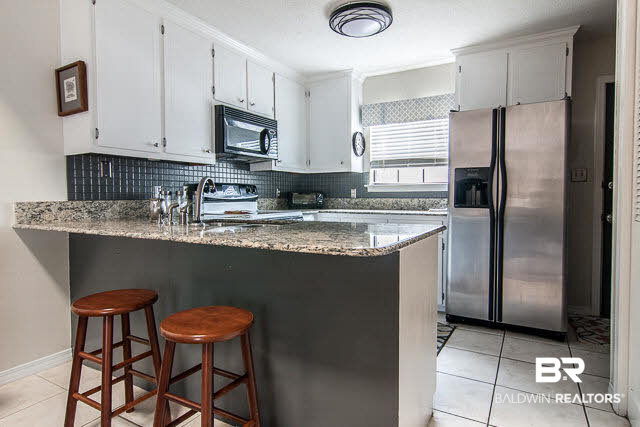 200 Parma Drive, Unit I2 Daphne, AL 36526 - Photo 10 of 23 Granite Countertops