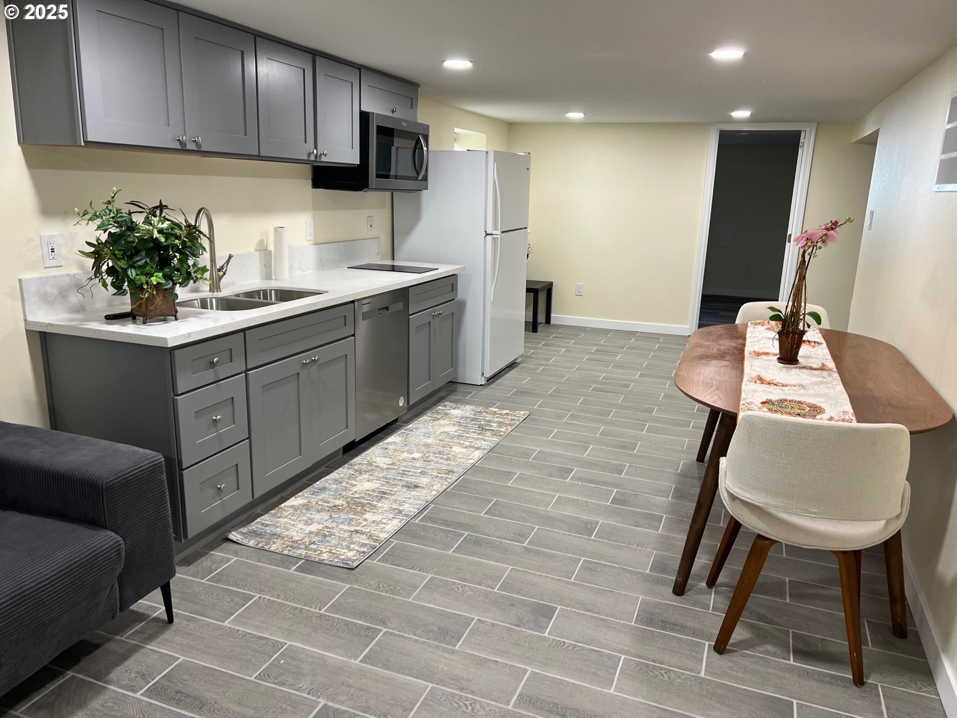 428 Southeast 30th Place Portland, OR 97214 - Photo 18 of 26