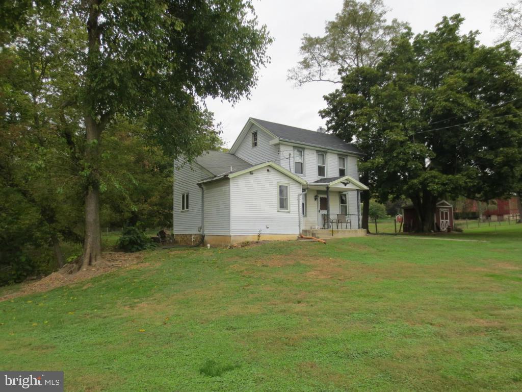 1093 Prospect Road Columbia, PA 17512 - Photo 3 of 19 Gallery Image 3