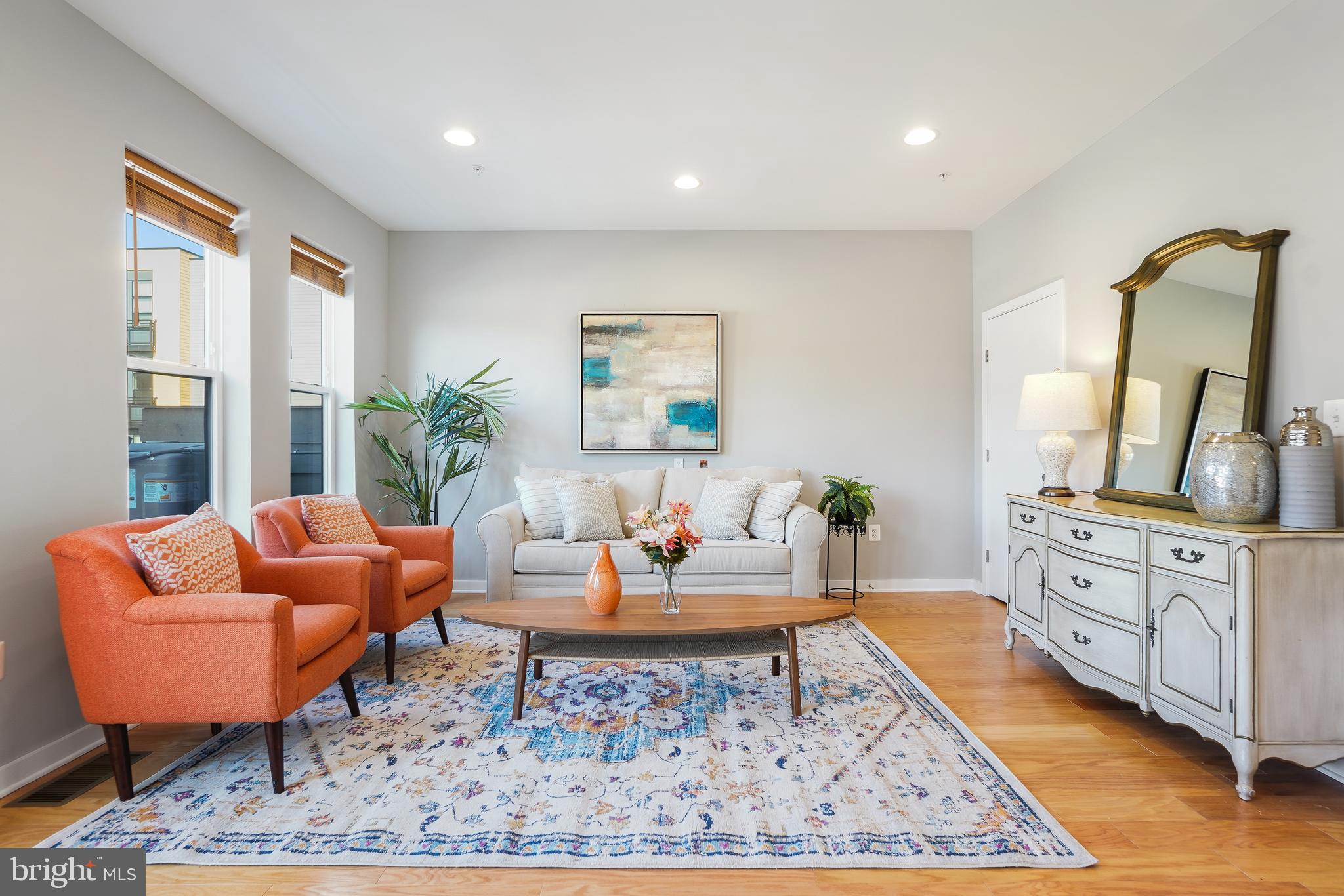 8012 Grove Street Silver Spring, MD 20910 - Photo 11 of 38 Gracious Living Room