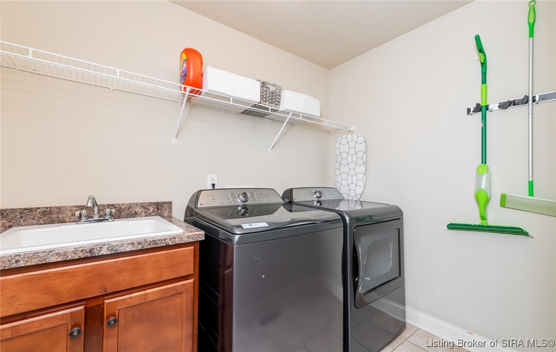 3417 Royal Lake Drive Floyds Knobs, IN 47119 - Photo 37 of 69