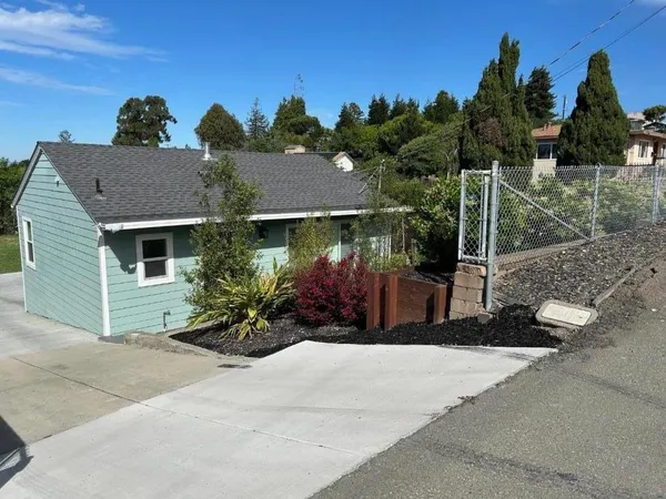 $649,999 | 5025 Hilltop Drive, El Sobrante, CA 94803