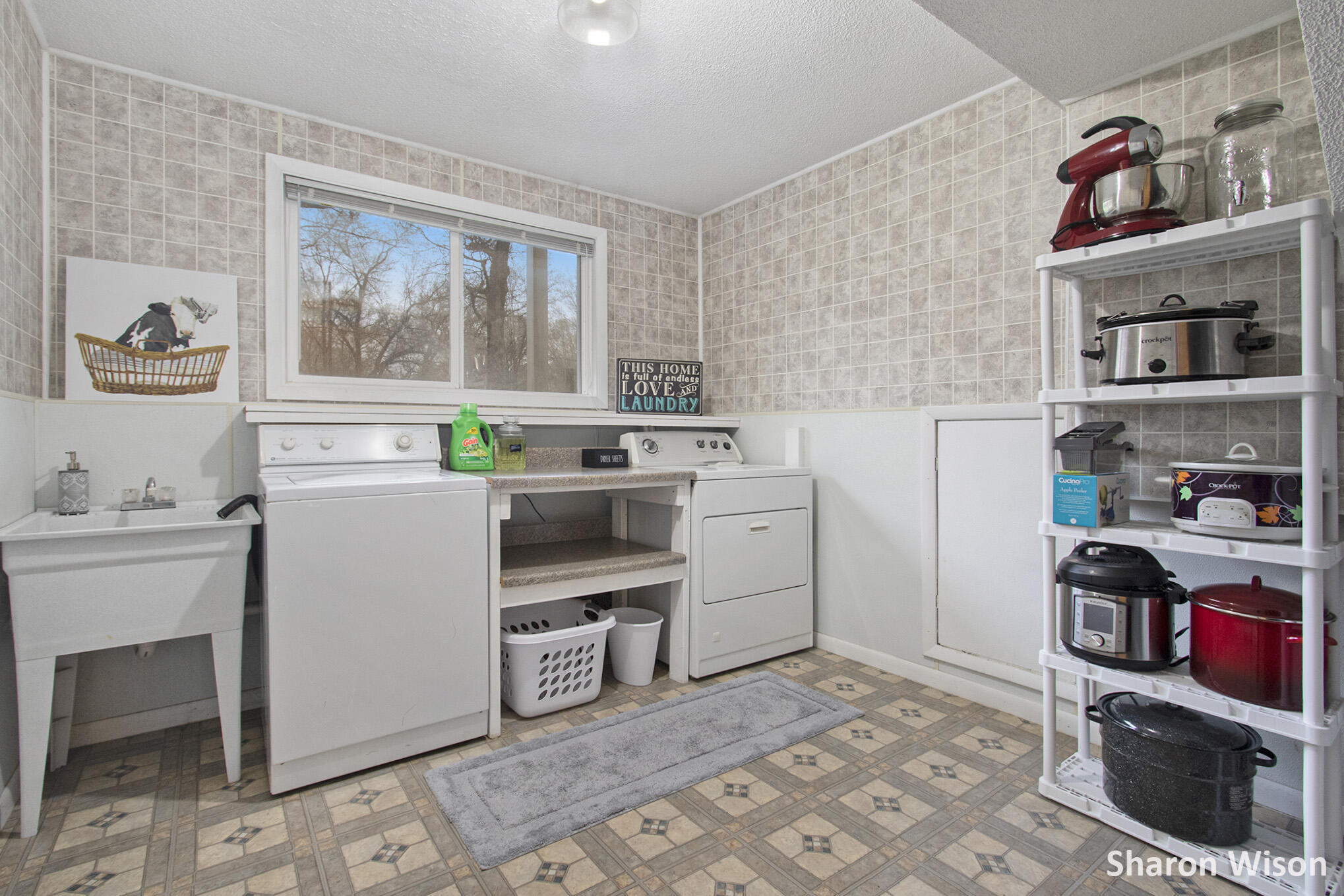2109 Becker Road Muskegon, MI 49445 - Photo 10 of 32 S22A1207