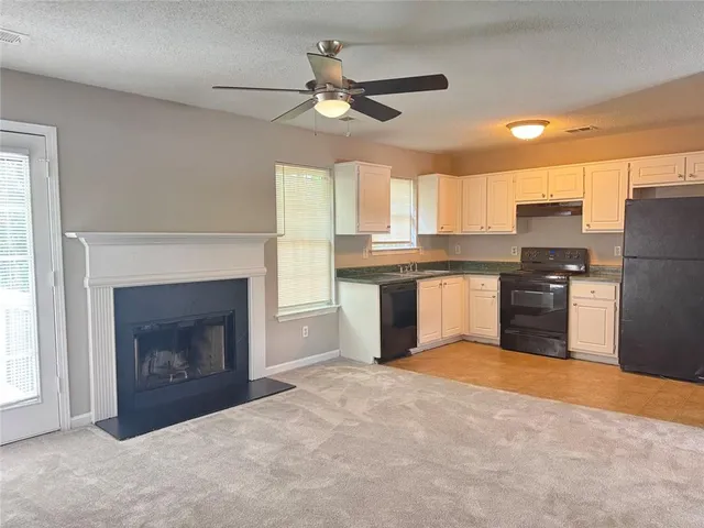 $1,750 | 4044 Robin Circle, Atlanta, GA 30349