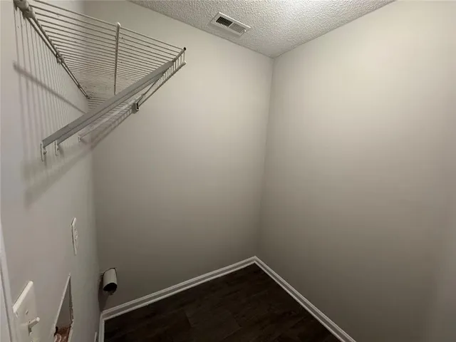 $1,750 | 4044 Robin Circle, Atlanta, GA 30349