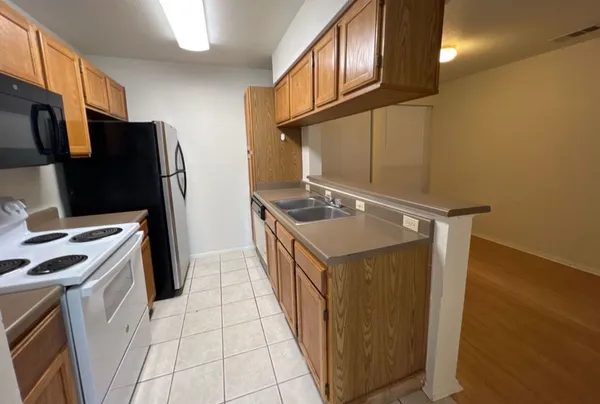 $1,825 | 3115 Helms Street, Unit 111, Austin, TX 78705