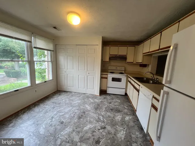 $2,175 | 19207 Misty Meadow Terrace, Germantown, MD 20874