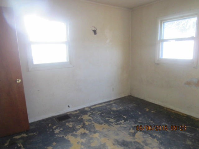 1113 Reed Street Kalamazoo, MI 49001 - Photo 2 of 5 IMG_2607