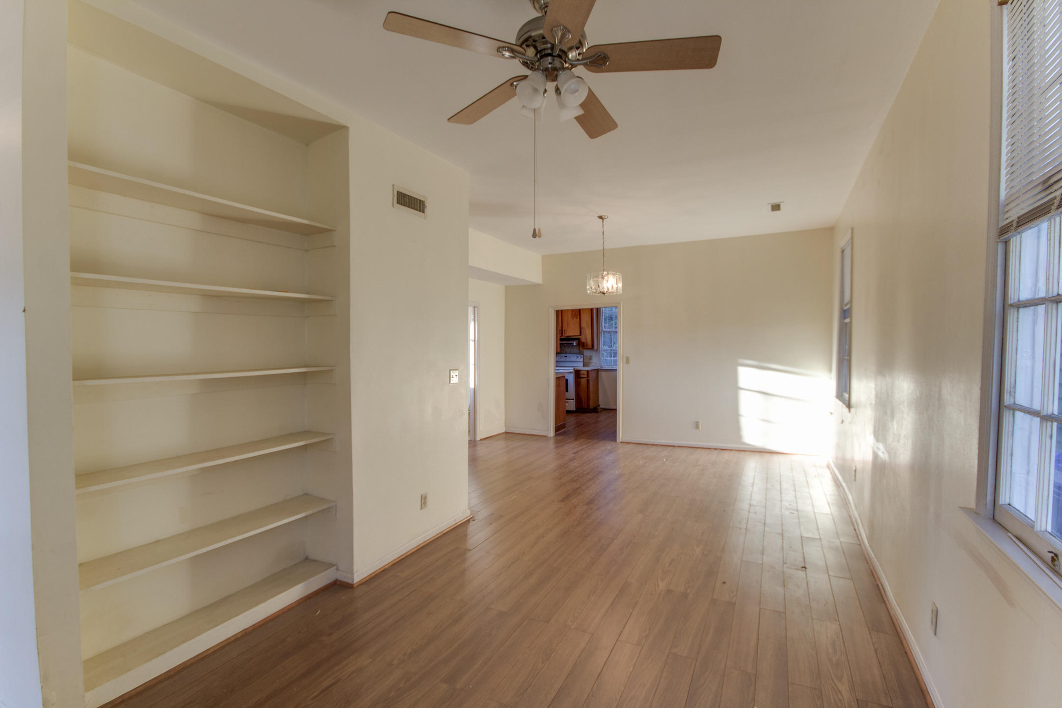 12 Amherst Street Charleston, SC 29403 - Photo 3 of 14 3