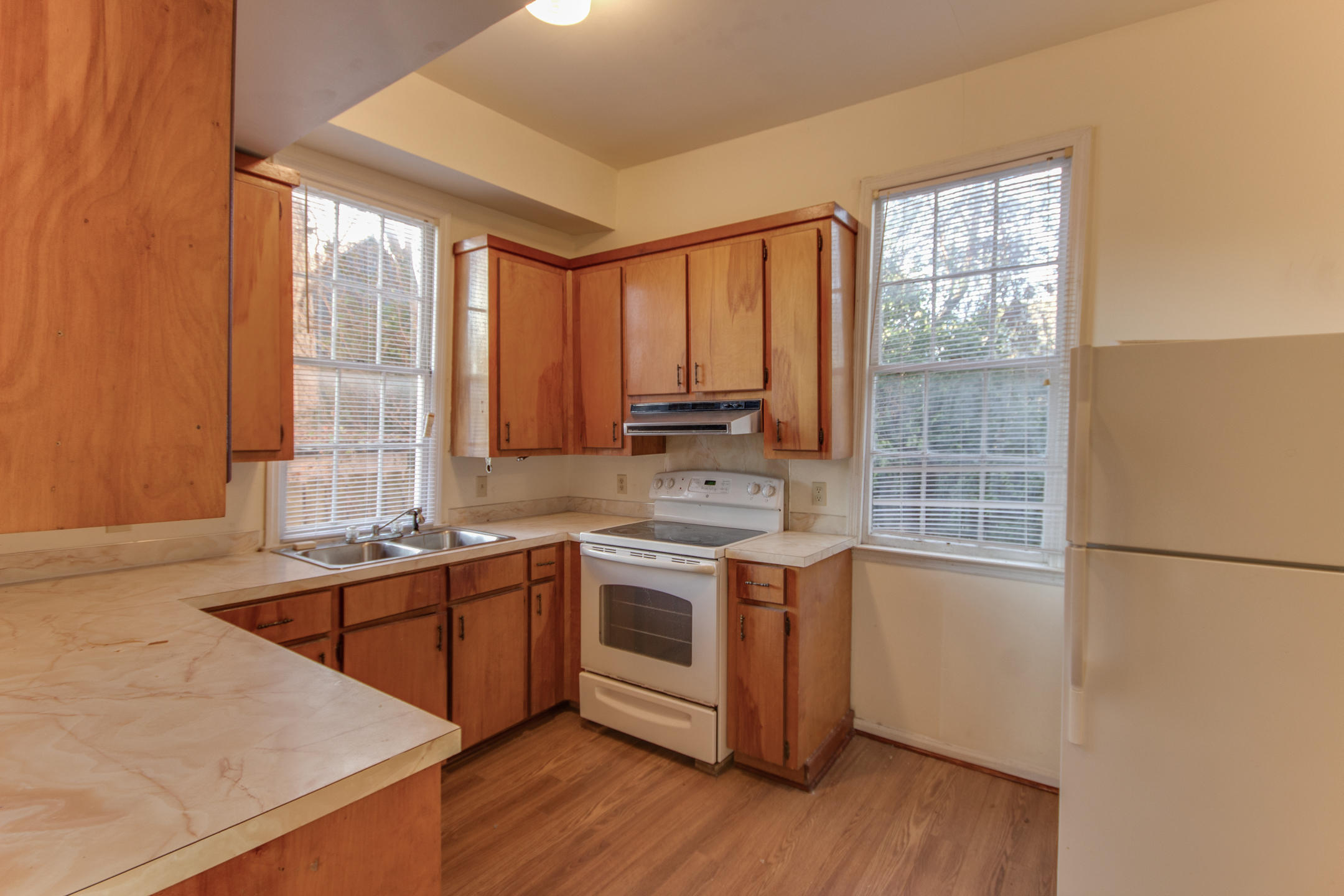 12 Amherst Street Charleston, SC 29403 - Photo 7 of 14 7
