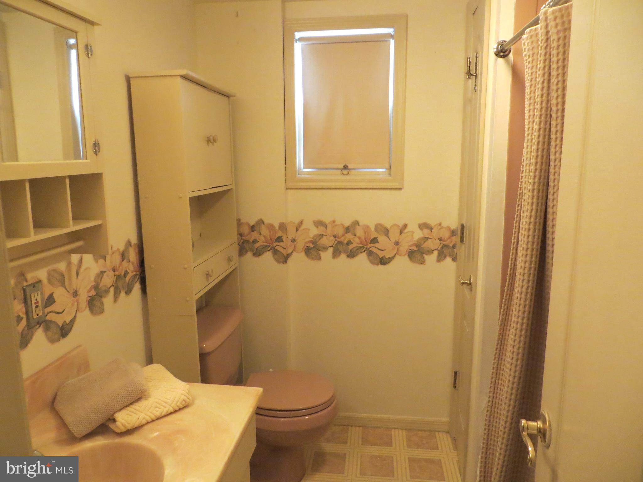1265 Nottingham Way Hamilton, NJ 08609 - Photo 12 of 24 Bathroom