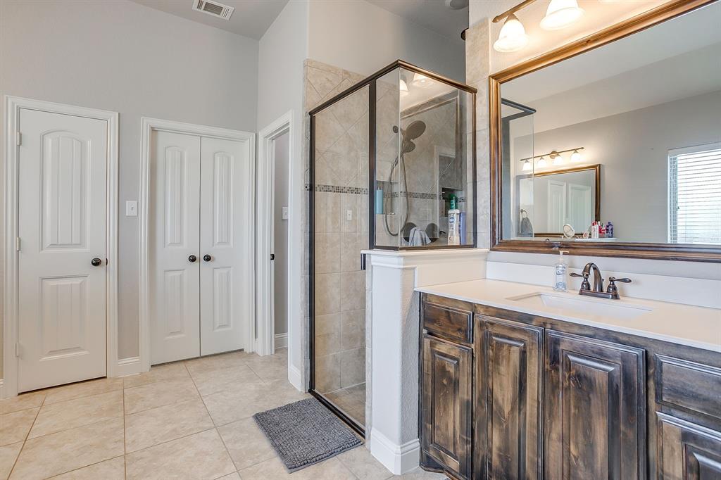 424 Delaware Street Burleson, TX 76028 - Photo 22 of 37