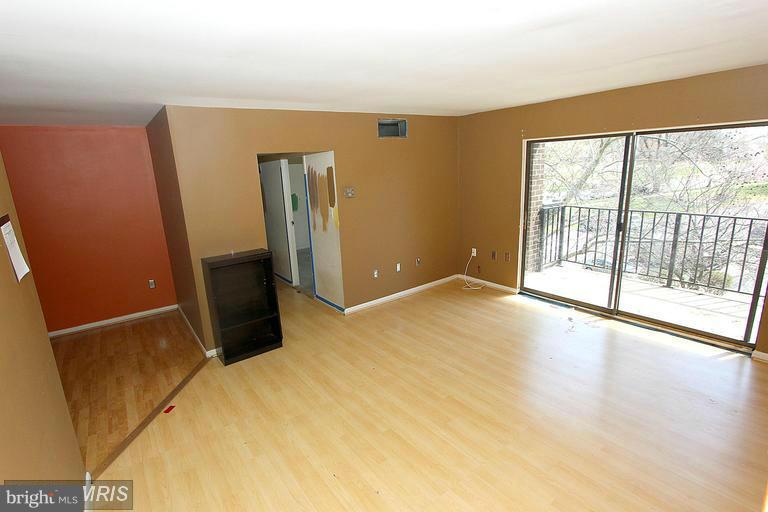 17814 Buehler Road, Unit 3G7 Olney, MD 20832 - Photo 5 of 11 Living Room