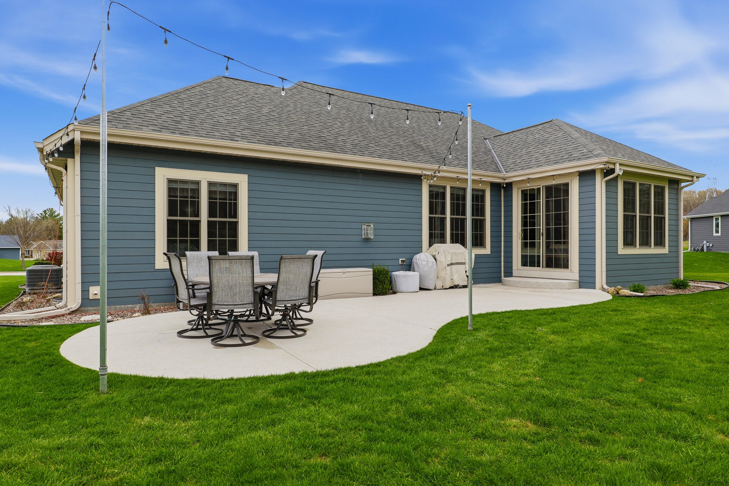 718 Meadow Ridge Lane Plymouth, WI 53073 - Photo 10 of 44 Patio