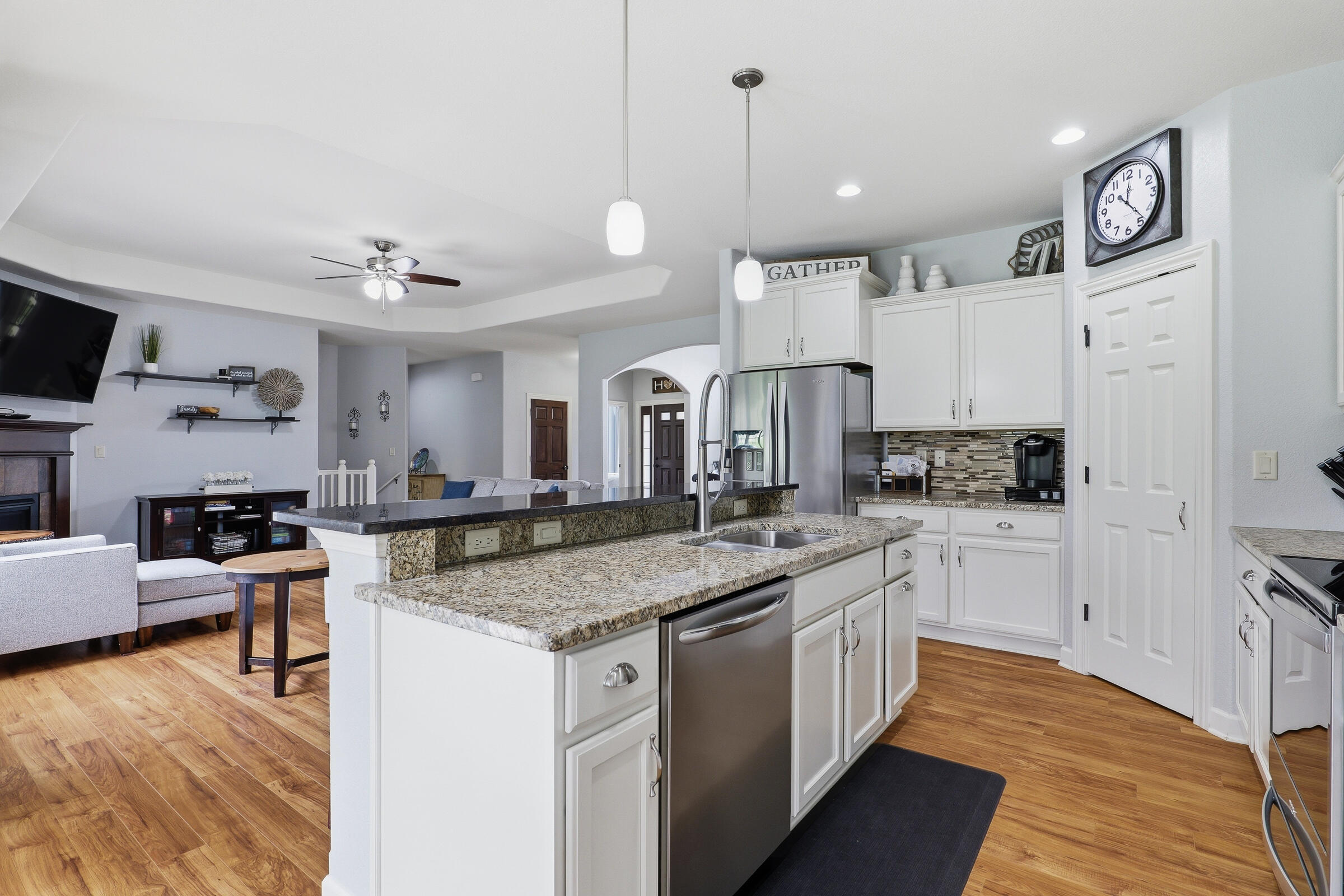 718 Meadow Ridge Lane Plymouth, WI 53073 - Photo 15 of 44 Kitchen Island