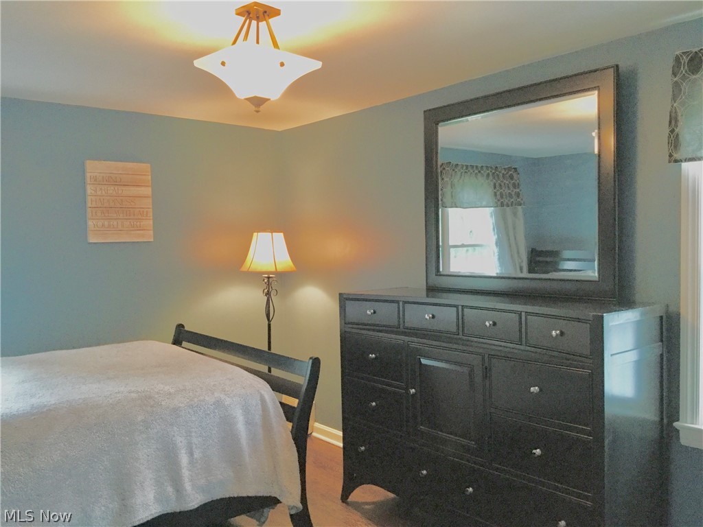 1515 South Noble Road Cleveland, OH 44121 - Photo 8 of 15 Gallery Image 8