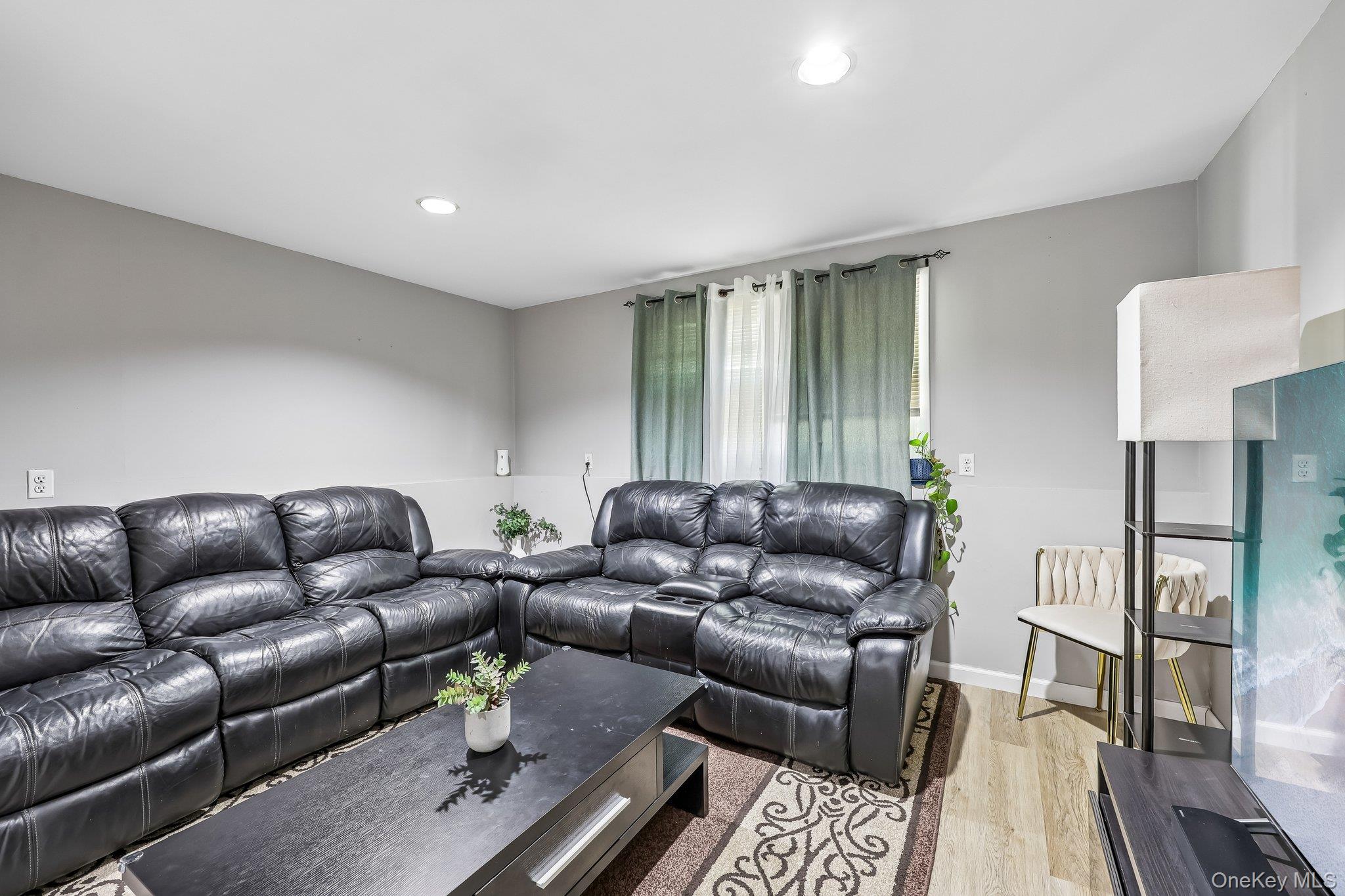 21 Baylor Road Nanuet, NY 10954 - Photo 32 of 44