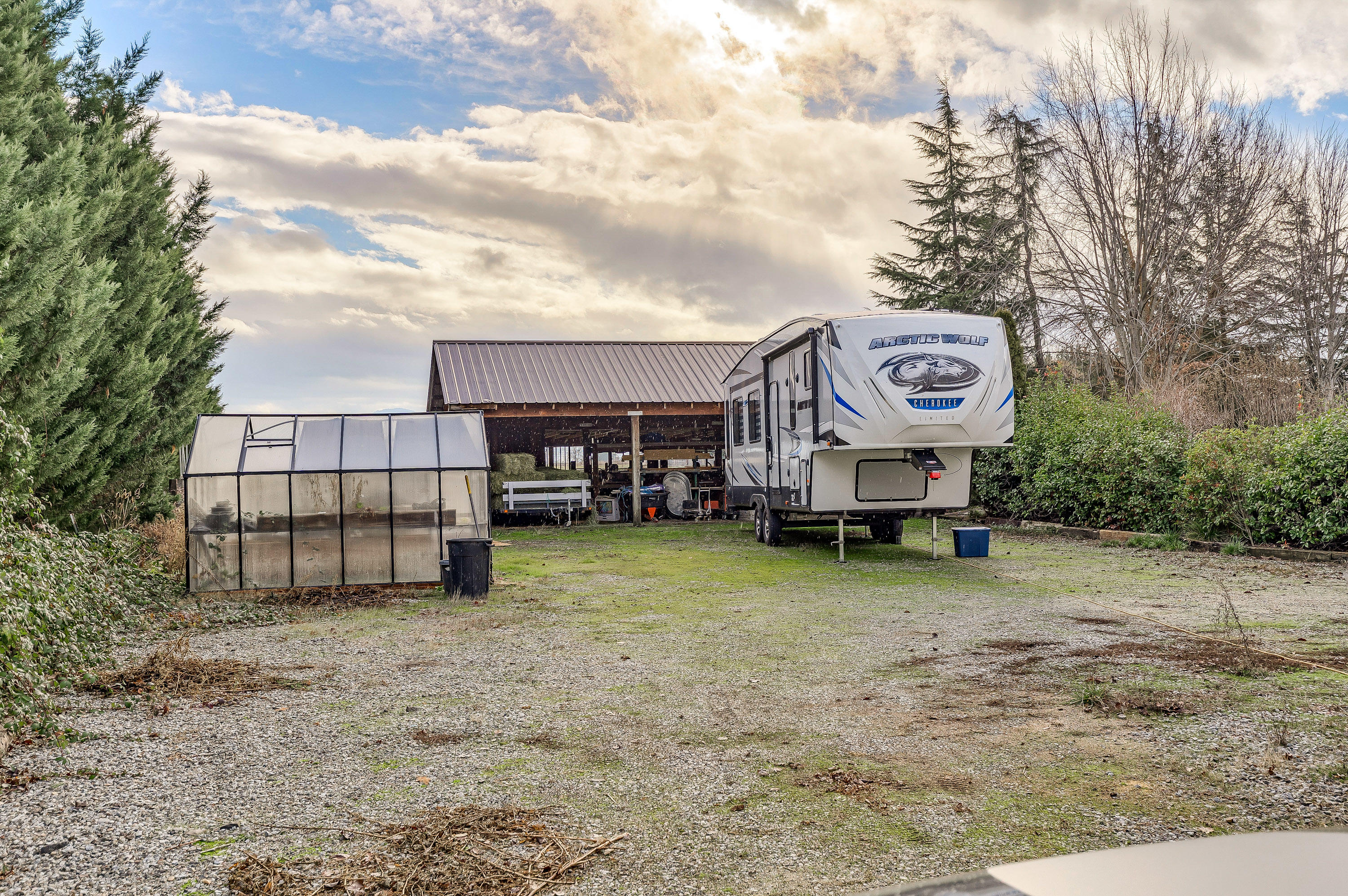 872 West Justice Road Central Point, OR 97502 - Photo 13 of 84 JR(13)
