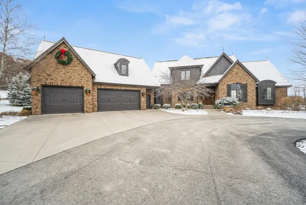 $975,000 | W4348 Niagara Lane, Taycheedah, WI 54937