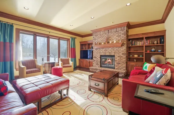 $975,000 | W4348 Niagara Lane, Taycheedah, WI 54937