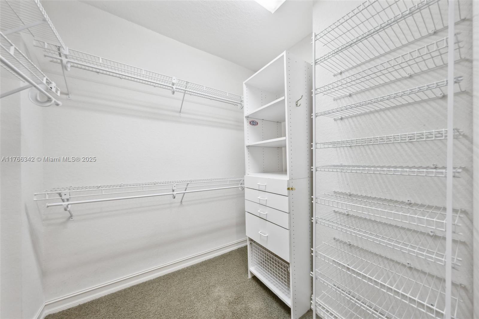 389 Oregon Lane Boca Raton, FL 33487 - Photo 35 of 85