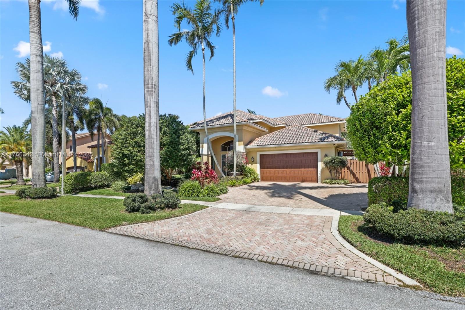 389 Oregon Lane Boca Raton, FL 33487 - Photo 4 of 85