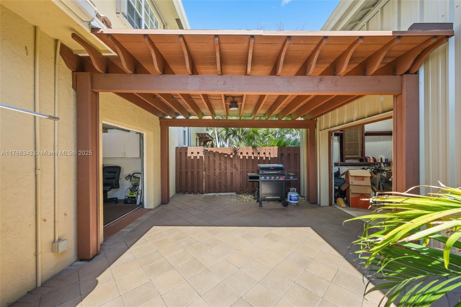 389 Oregon Lane Boca Raton, FL 33487 - Photo 67 of 85