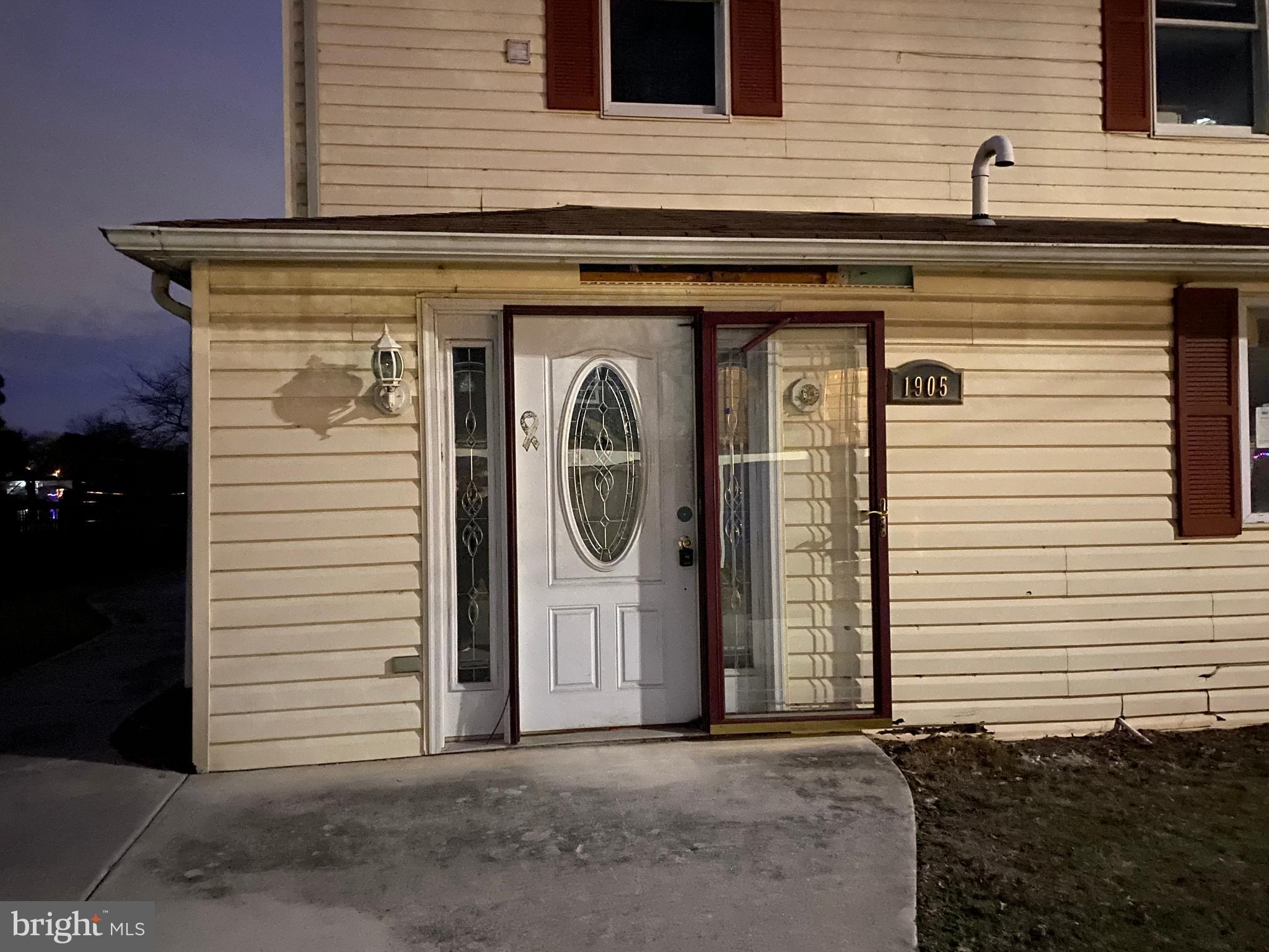 1905 Rettman Lane Baltimore, MD 21222 - Photo 1 of 16 Gallery Image 1