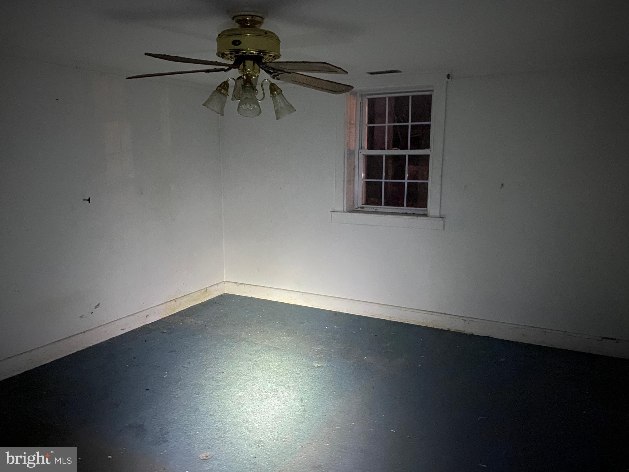 1905 Rettman Lane Baltimore, MD 21222 - Photo 5 of 16 Gallery Image 5