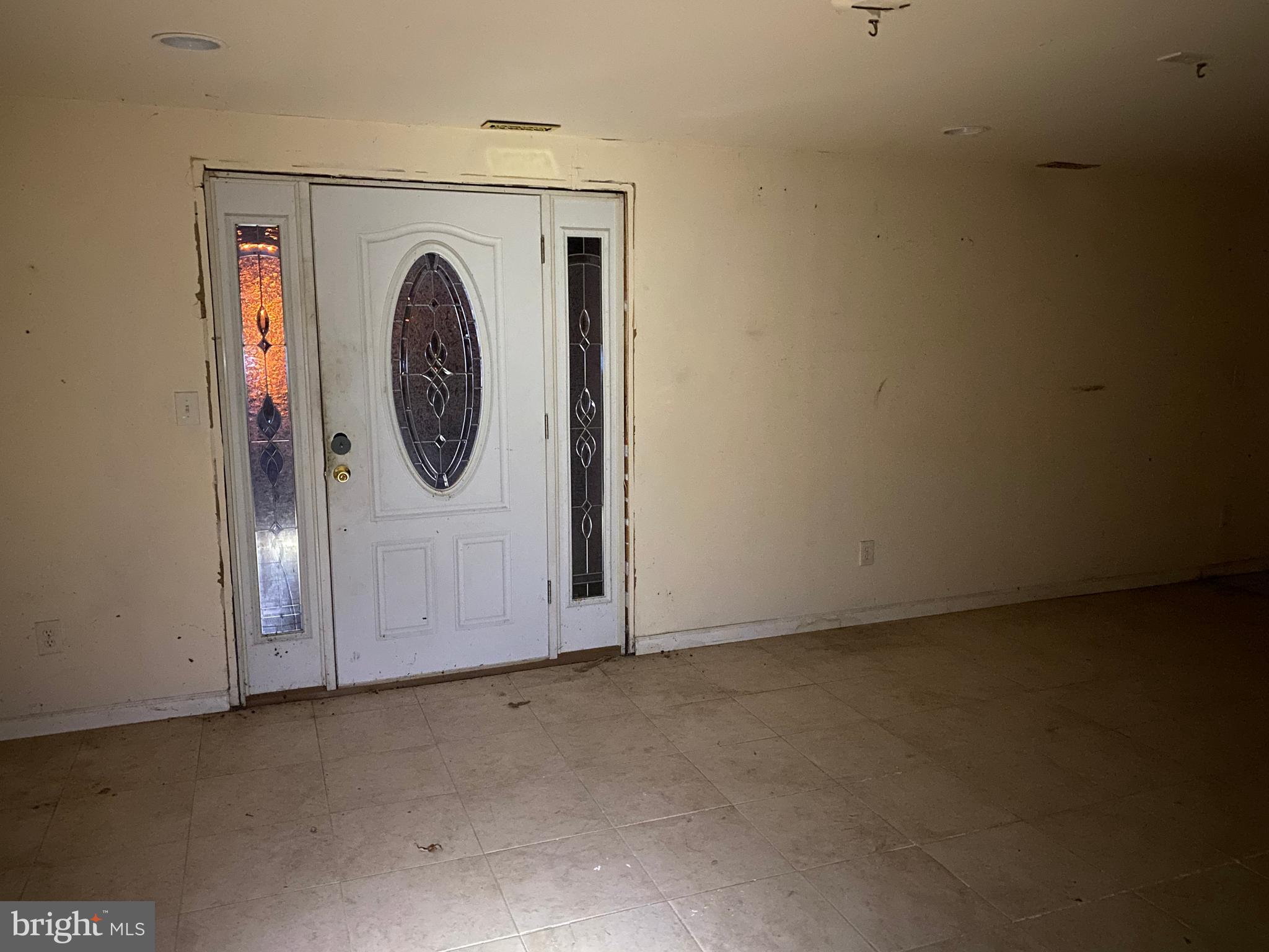 1905 Rettman Lane Baltimore, MD 21222 - Photo 8 of 16 Gallery Image 8