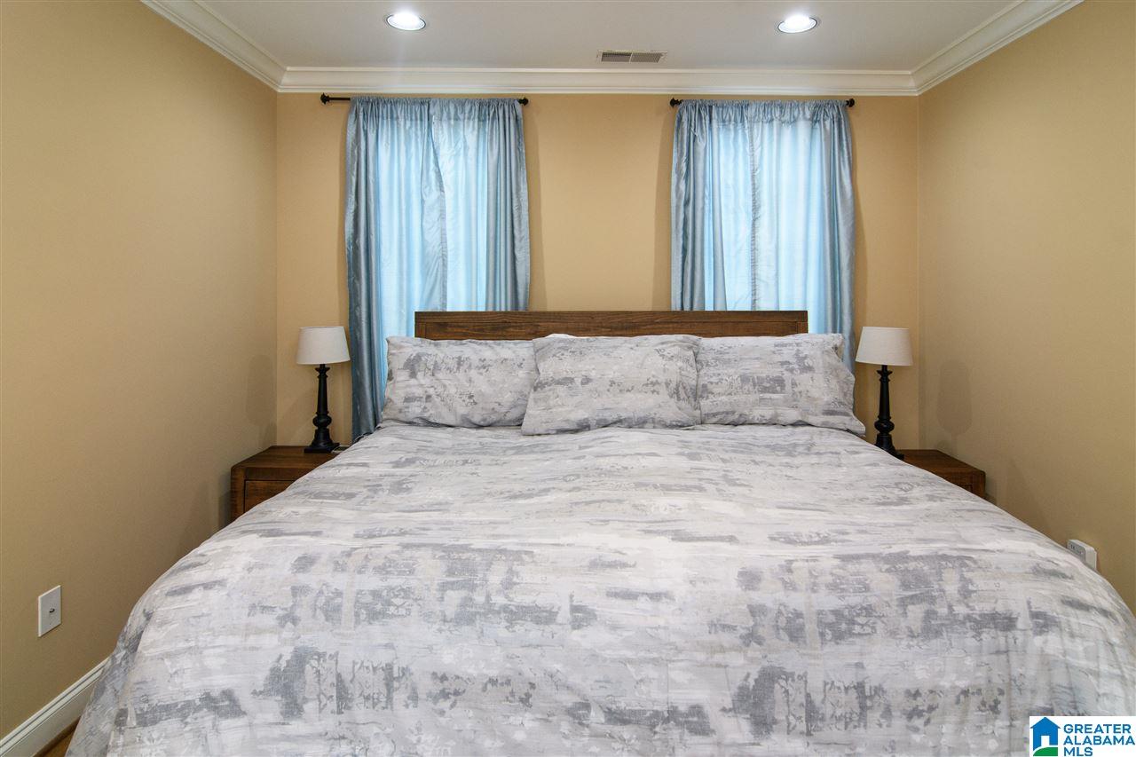 2093 Lancaster Road, Unit 2093 Birmingham, AL 35209 - Photo 20 of 39