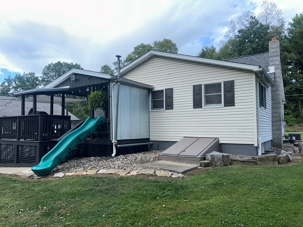 5389 Doc Walker Road Parker, PA 16049 - Photo 2 of 41