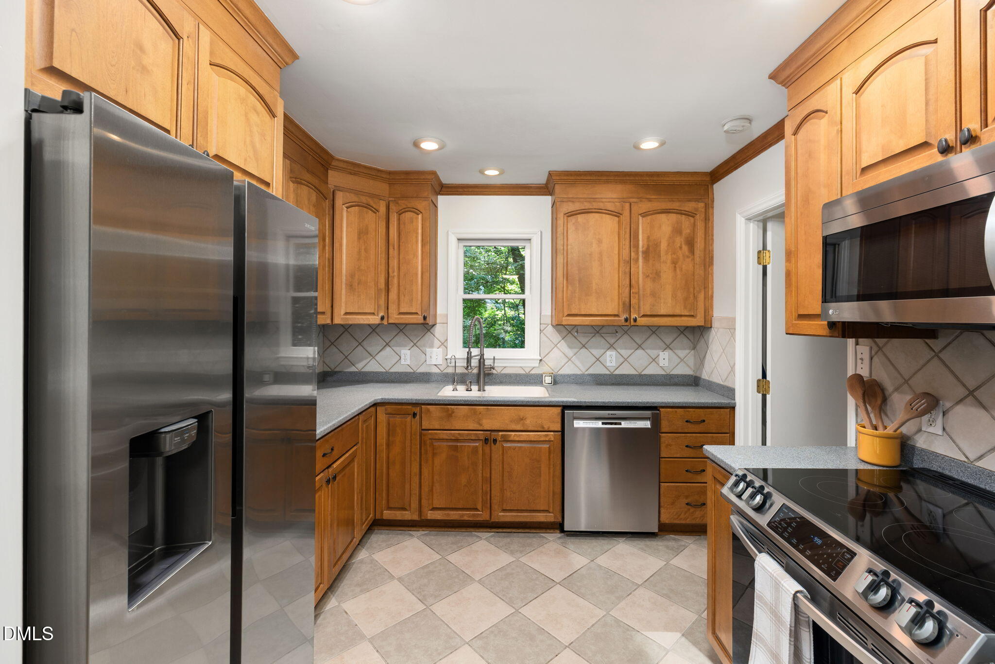 1615 Valley Run Durham, NC 27707 - Photo 15 of 51